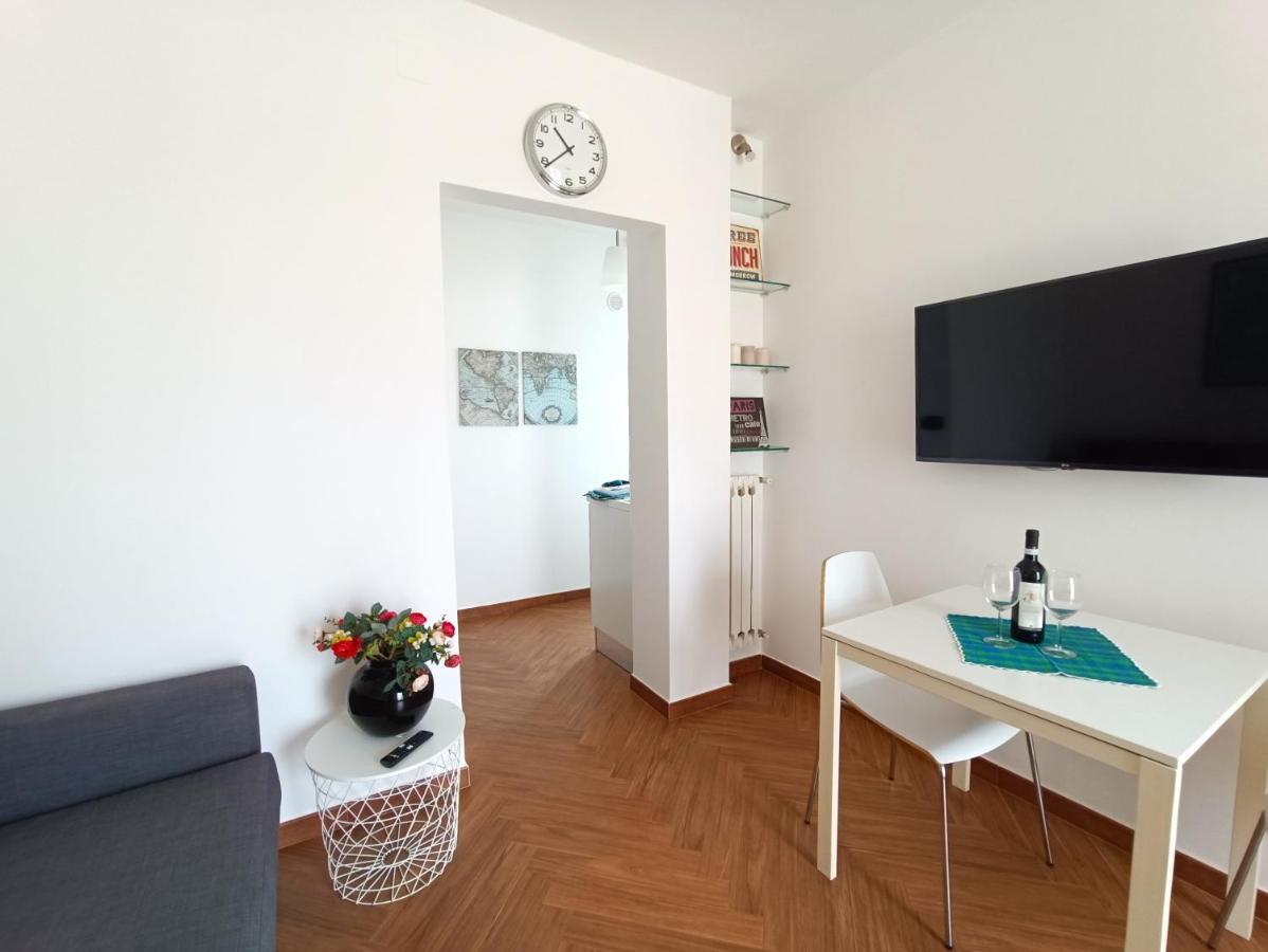 Good Vibes Apartment Bari Esterno foto